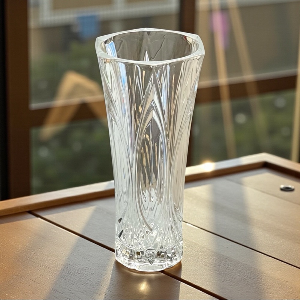 Cristal d’Arques Vase in the Chatelet Pattern - 9-3/4” high